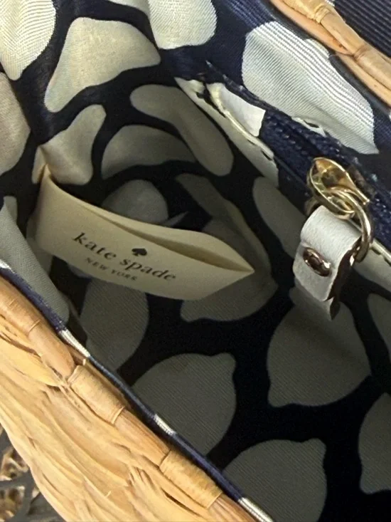 Kate Spade Basket Shoulder/ Crossbody Bag Rattan & leather with Bow Accent - Picture 8 of 9